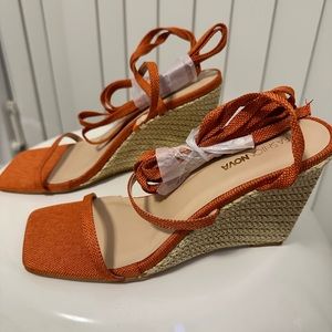New fashion nova wraparound wedge heel sandals